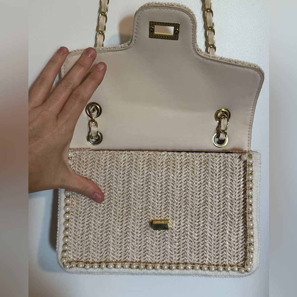 Elegant Cream Woven White Pearl & Gold Shoulder Bag - Picture 7 of 8